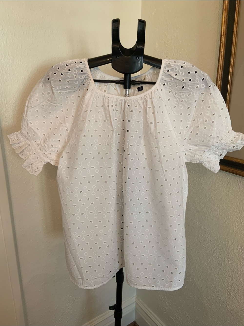 Loft White Puff Sleeve Women's Tee Classic Short Sleeve Top - Picture 4 of 5